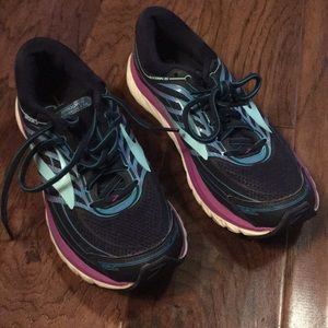 Used Brooks Glycerin 15 Women’s Running Shoe